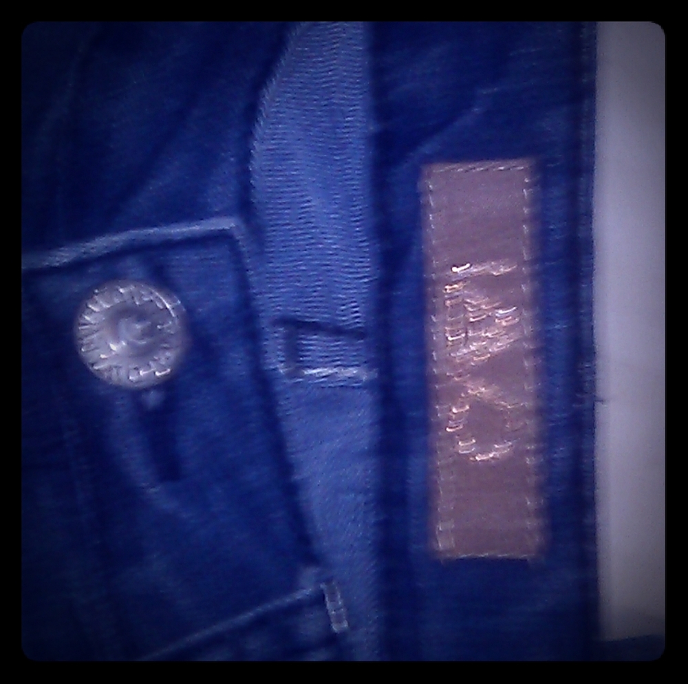 Tao shredded jeans sz 24 or small